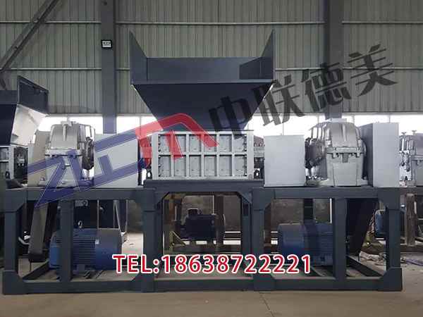 江蘇油漆桶打包機(jī)應(yīng)用